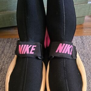 Vintage 80's Nike Black and Pink WATER SHOES FULLZIP VERY RARE! L@@K!!